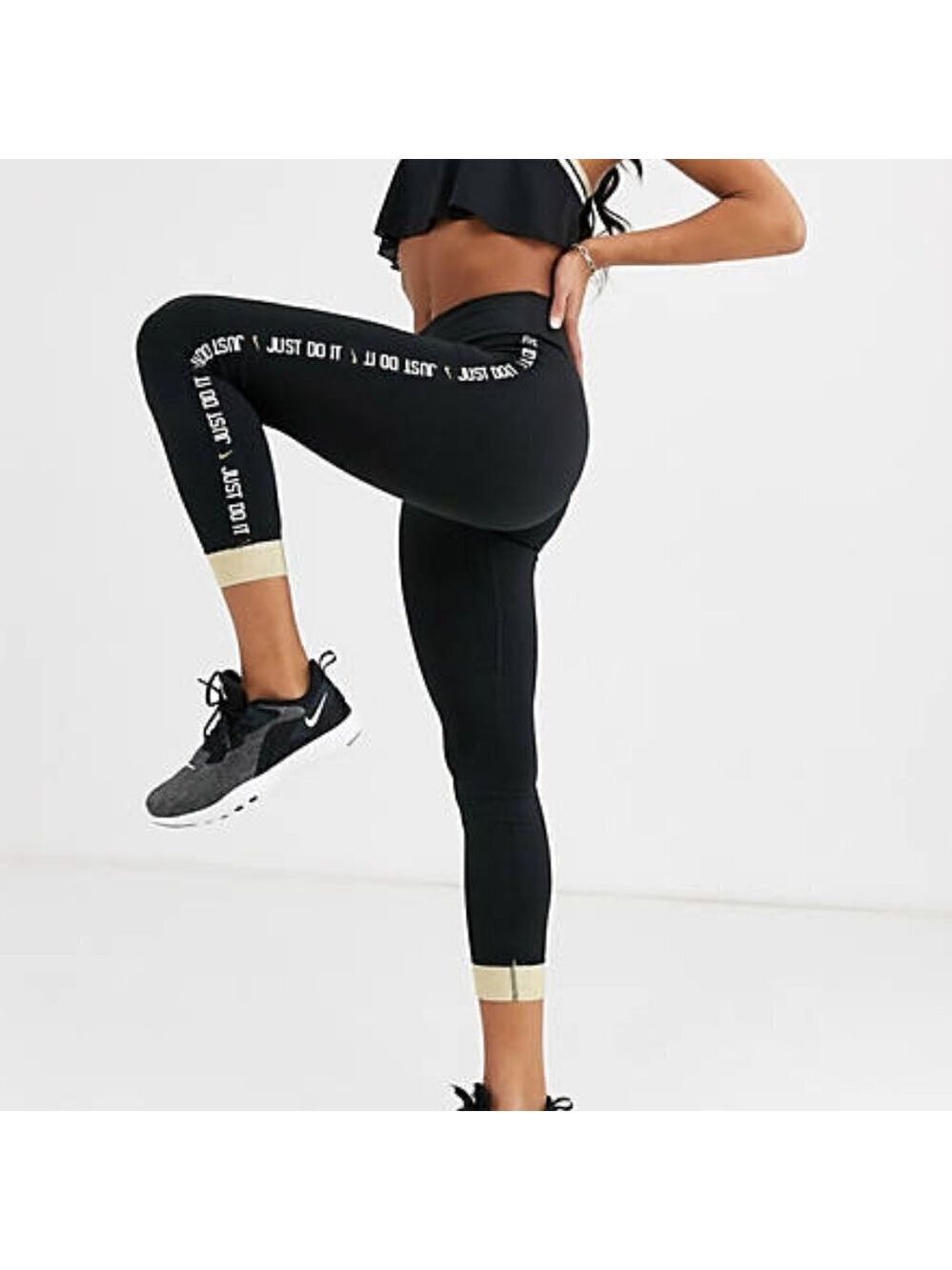 𝅺nike Bnwot Training Pants Sz Xsmall Gold Trim
